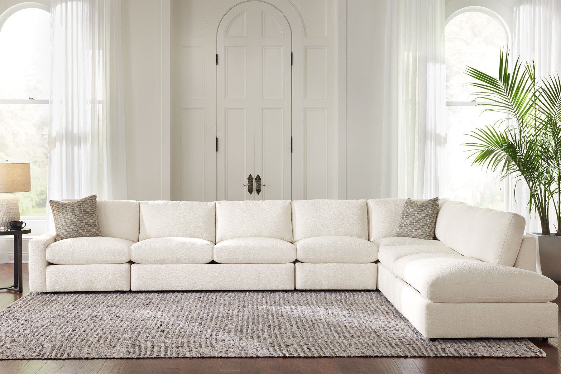 Flexsteel to Showcase New Collections and Fabrics at April Market