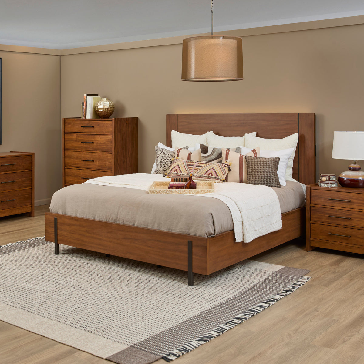 Lincoln Queen Panel Bed
