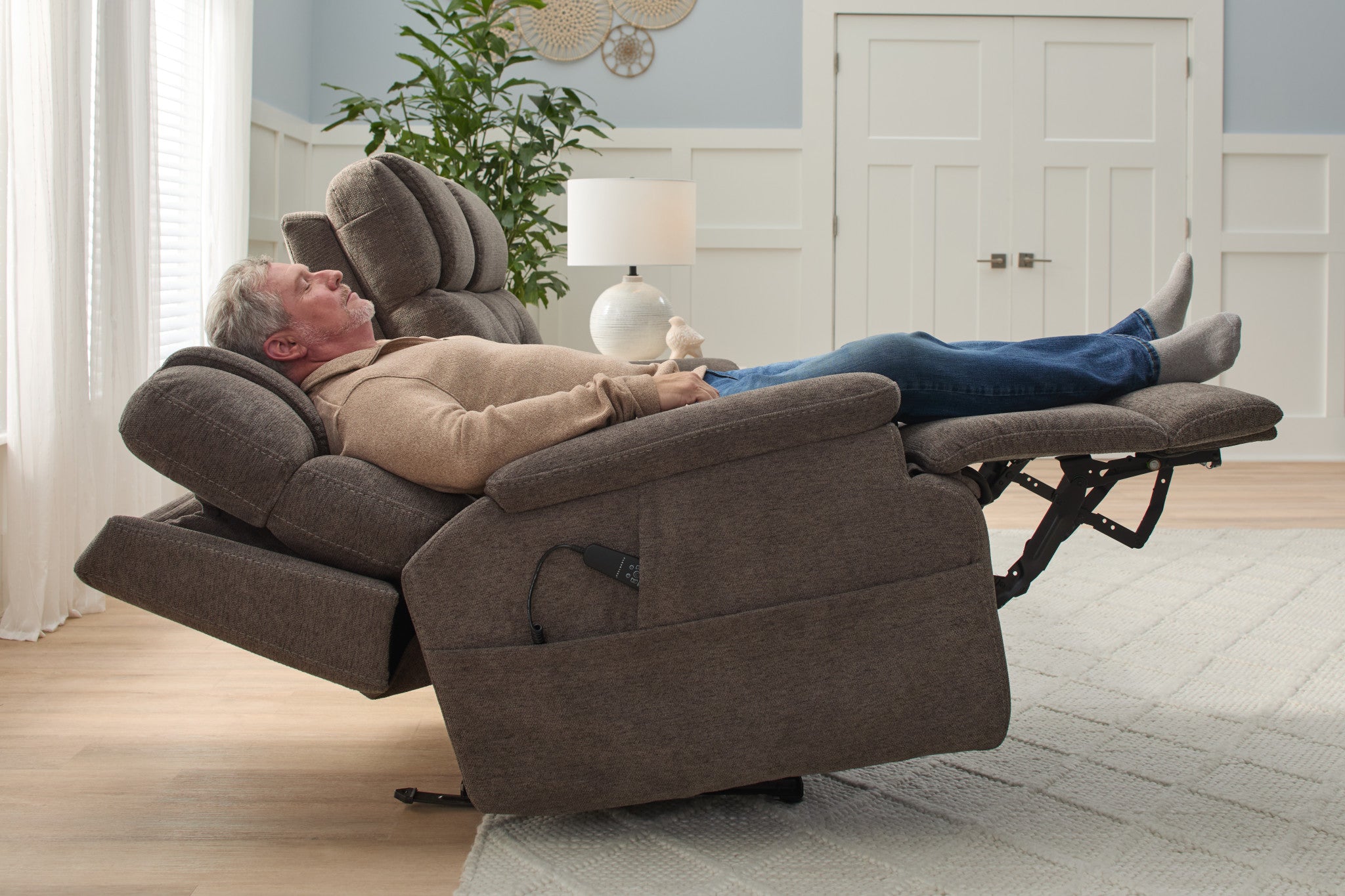 Zecliner Zofa Fabric Power Sleep Sofa with Power Headrests & Lumbar