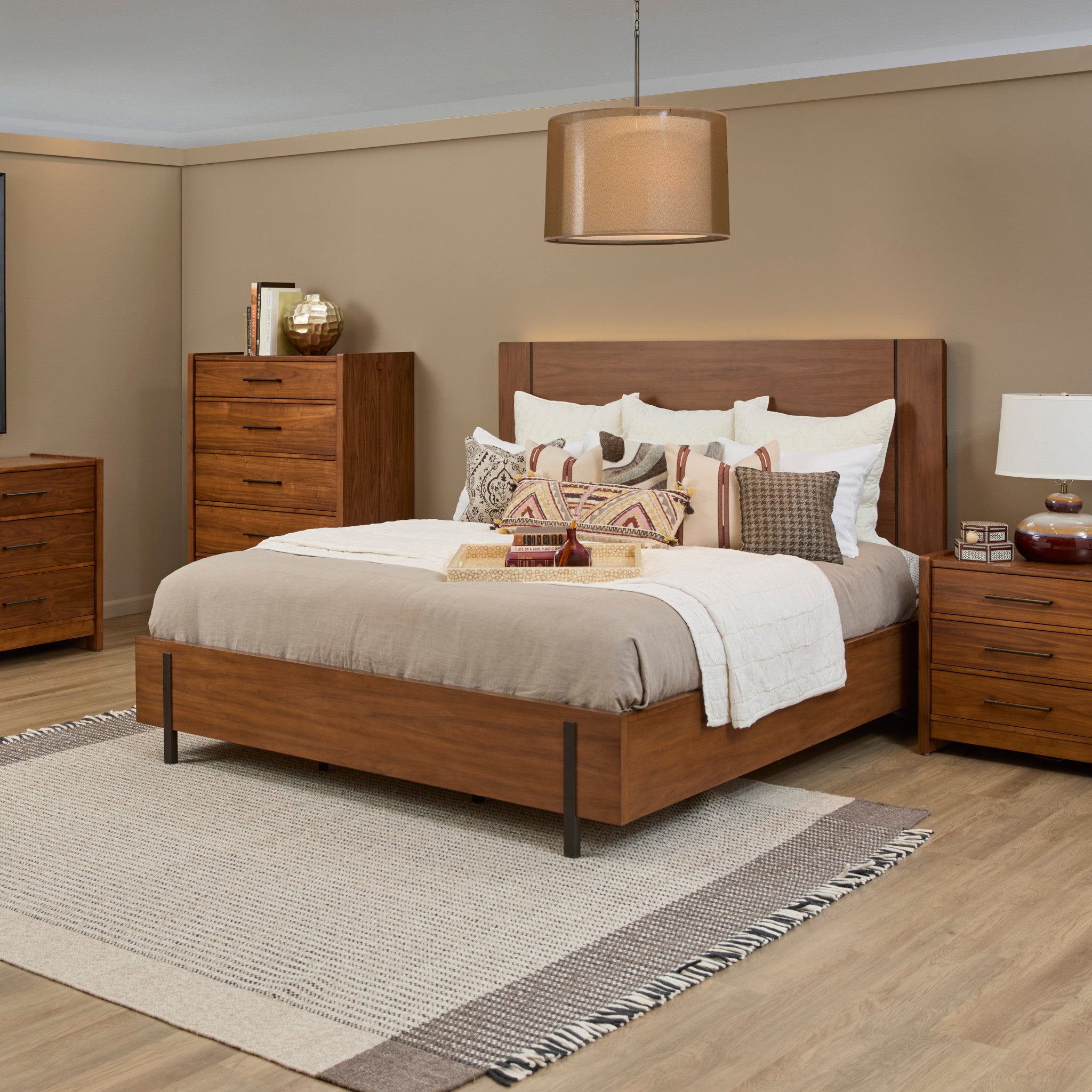 Lincoln King Panel Bed