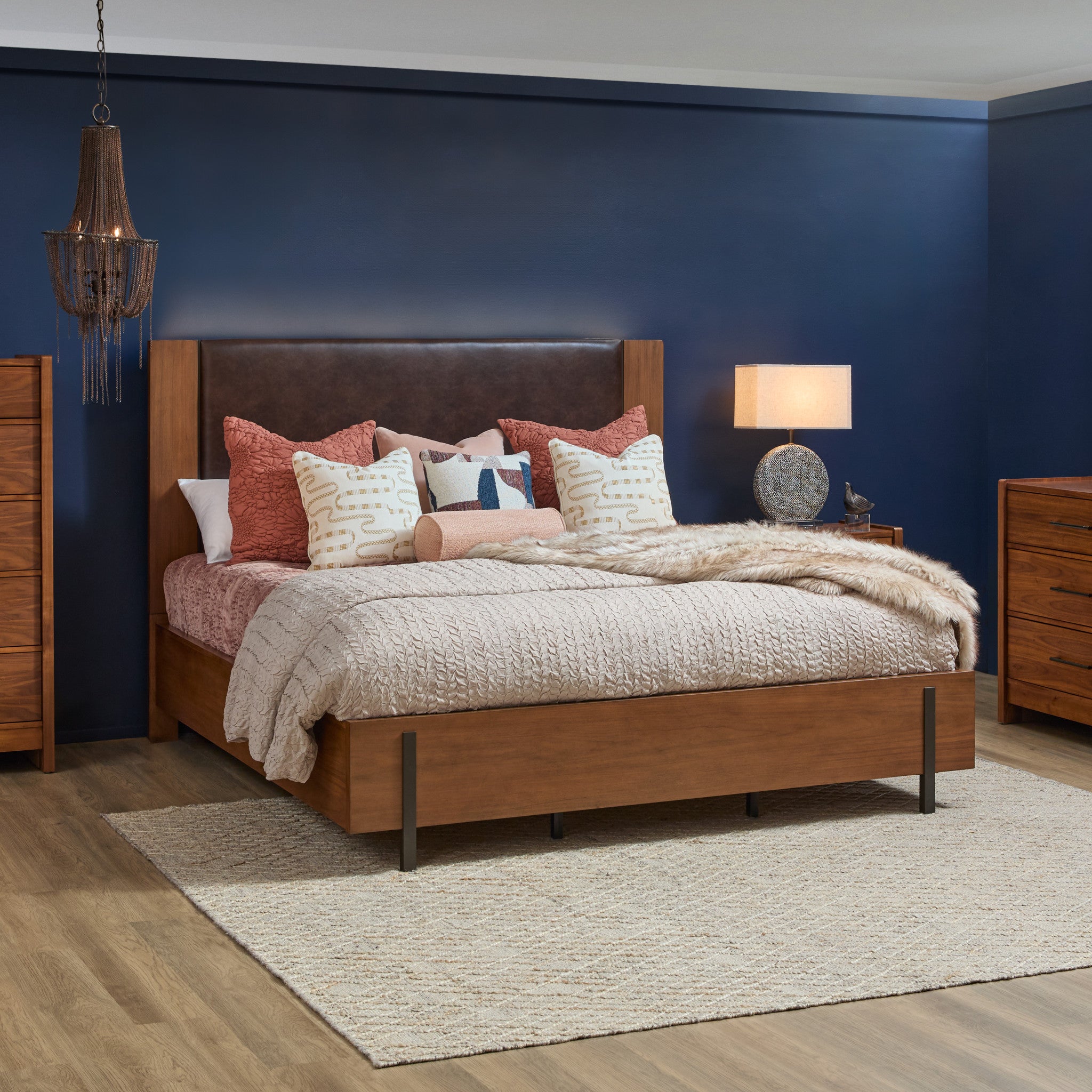 Lincoln Queen Upholstered Bed