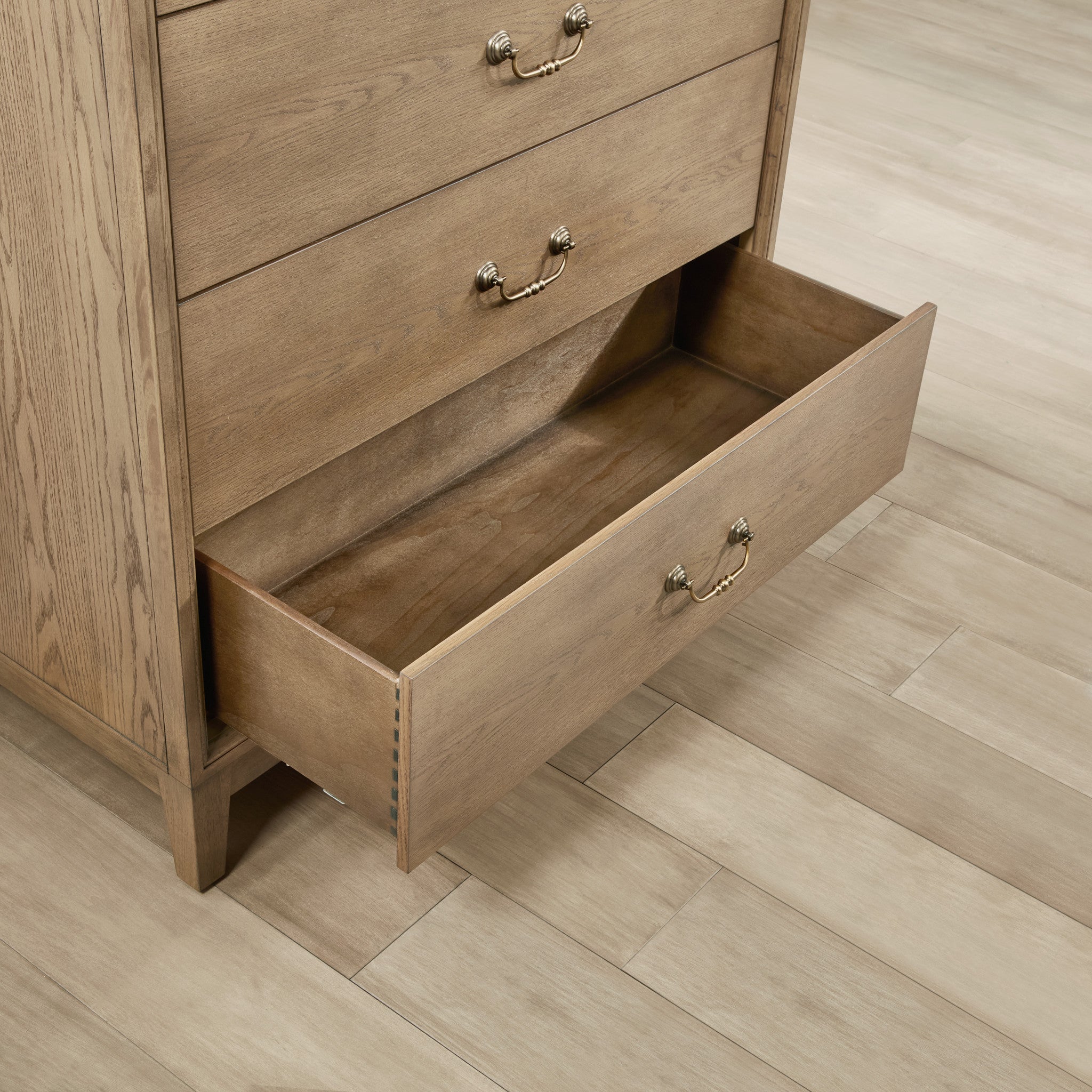 Arlington Chest