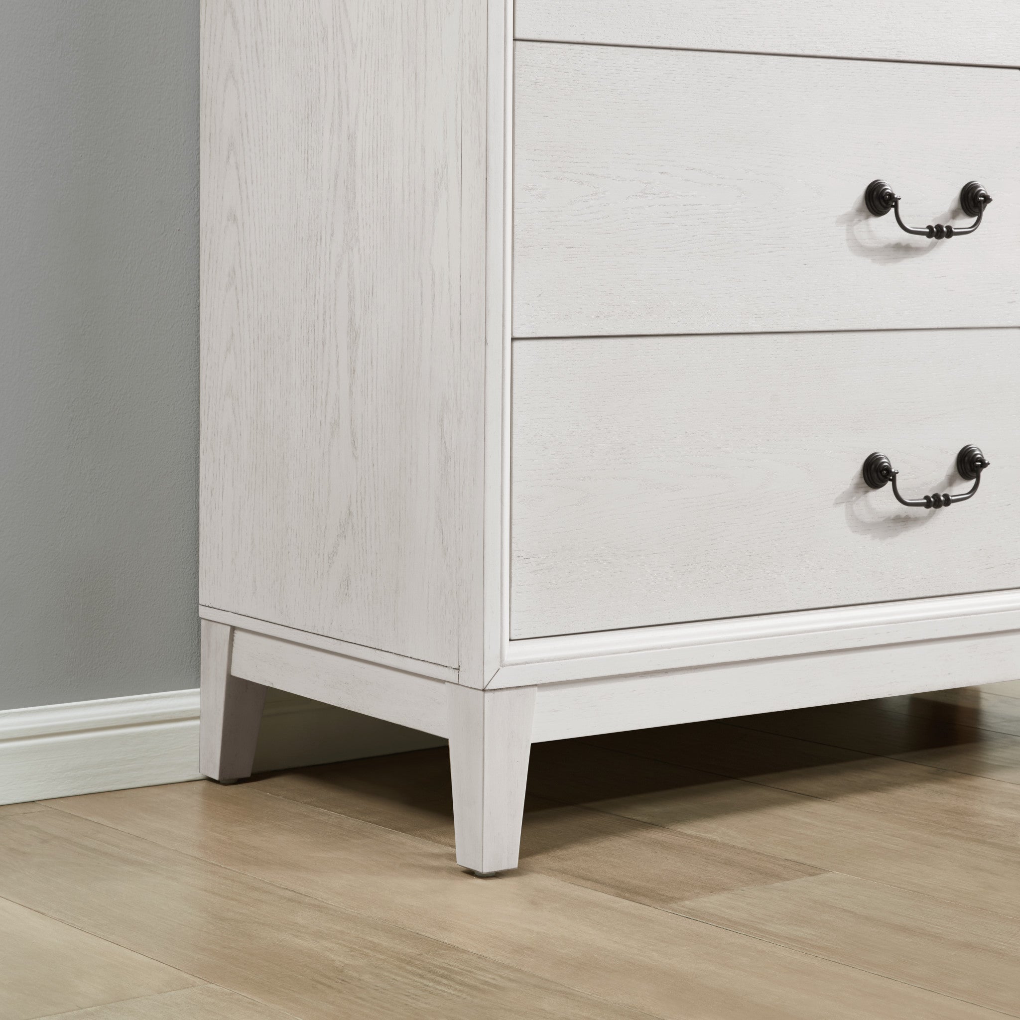 Arlington Chest