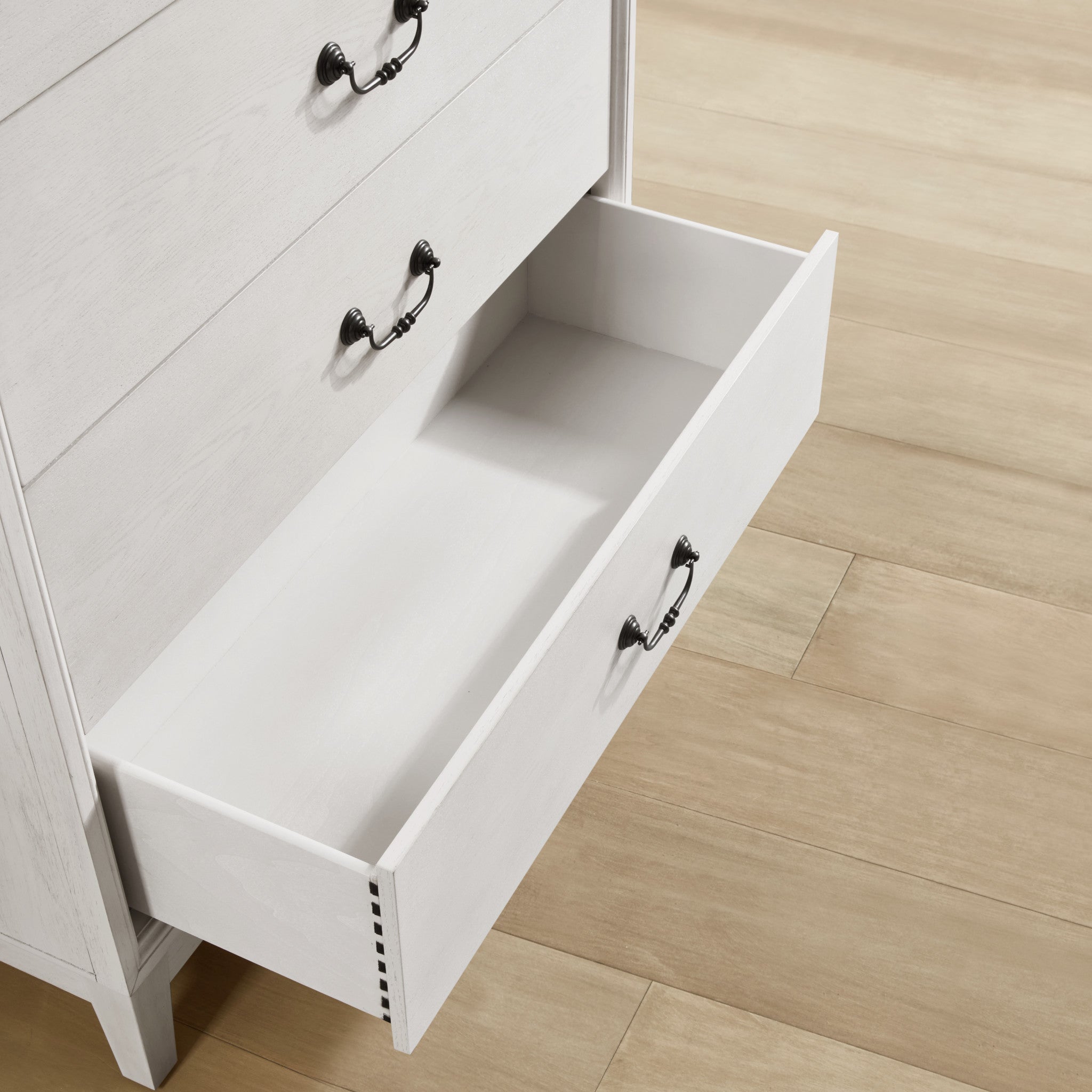 Arlington Chest