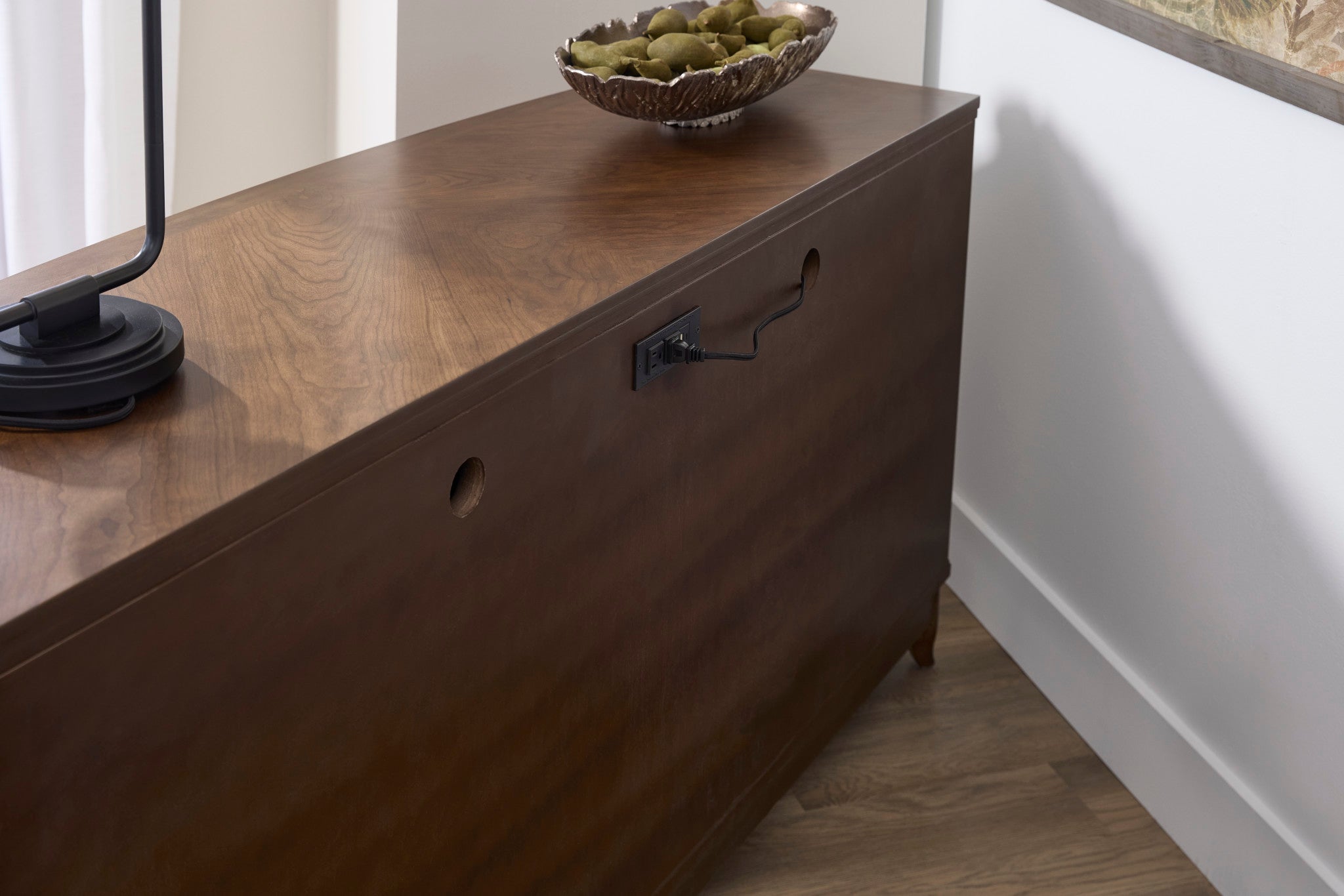 Bellevue Console