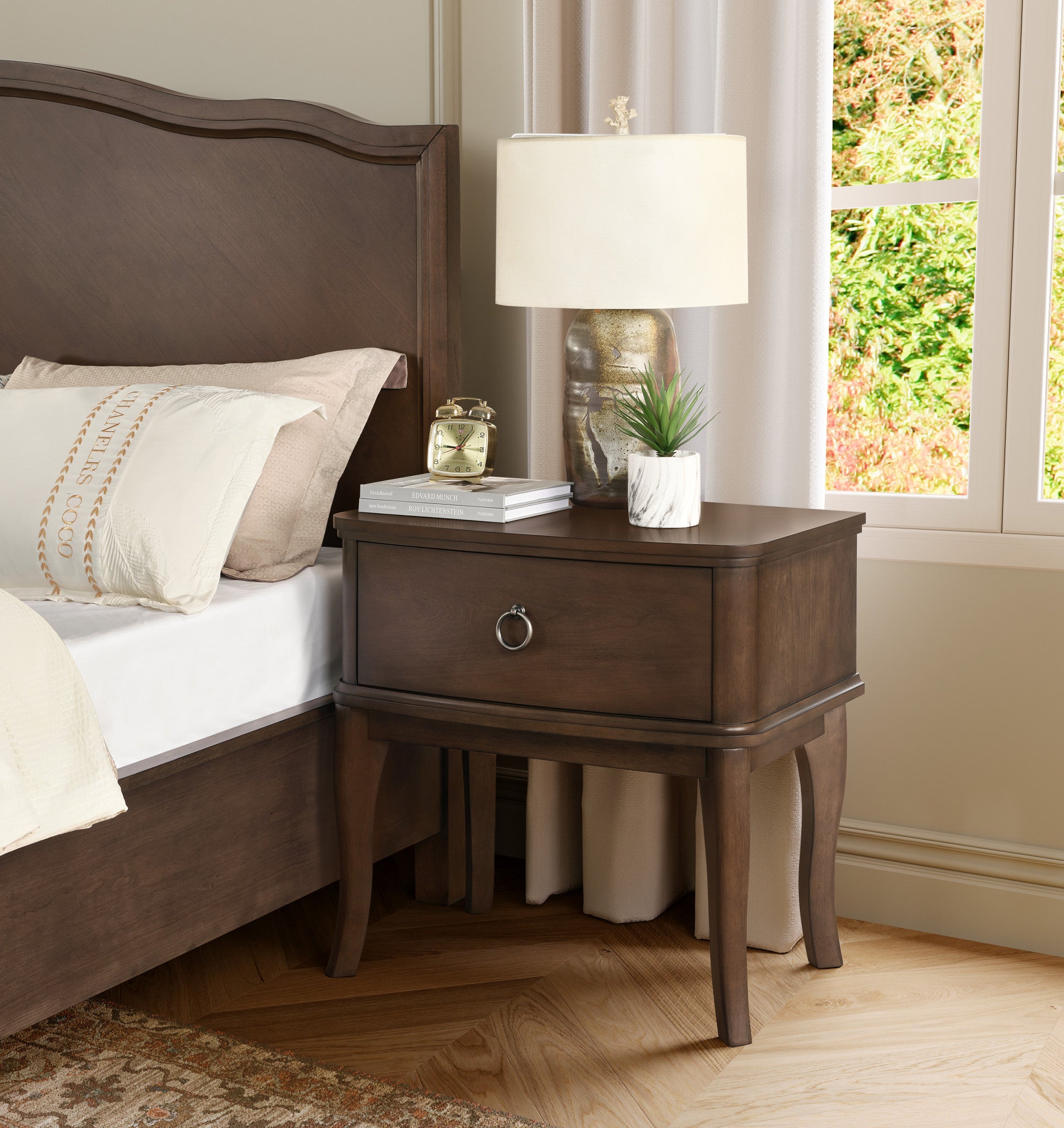 Bellevue Open Nightstand